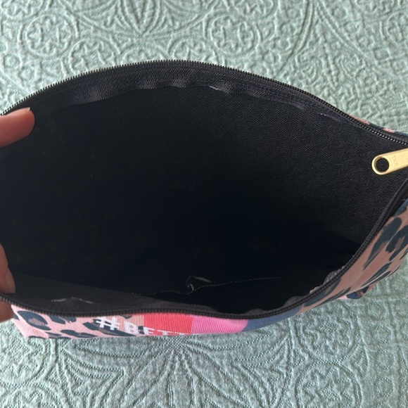 Makeup Skincare Pouch - Picture 3 of 3